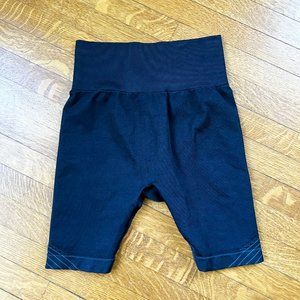 NWOT JoyLab Extra High-Rise Seamless Bike Shorts Black Size Small